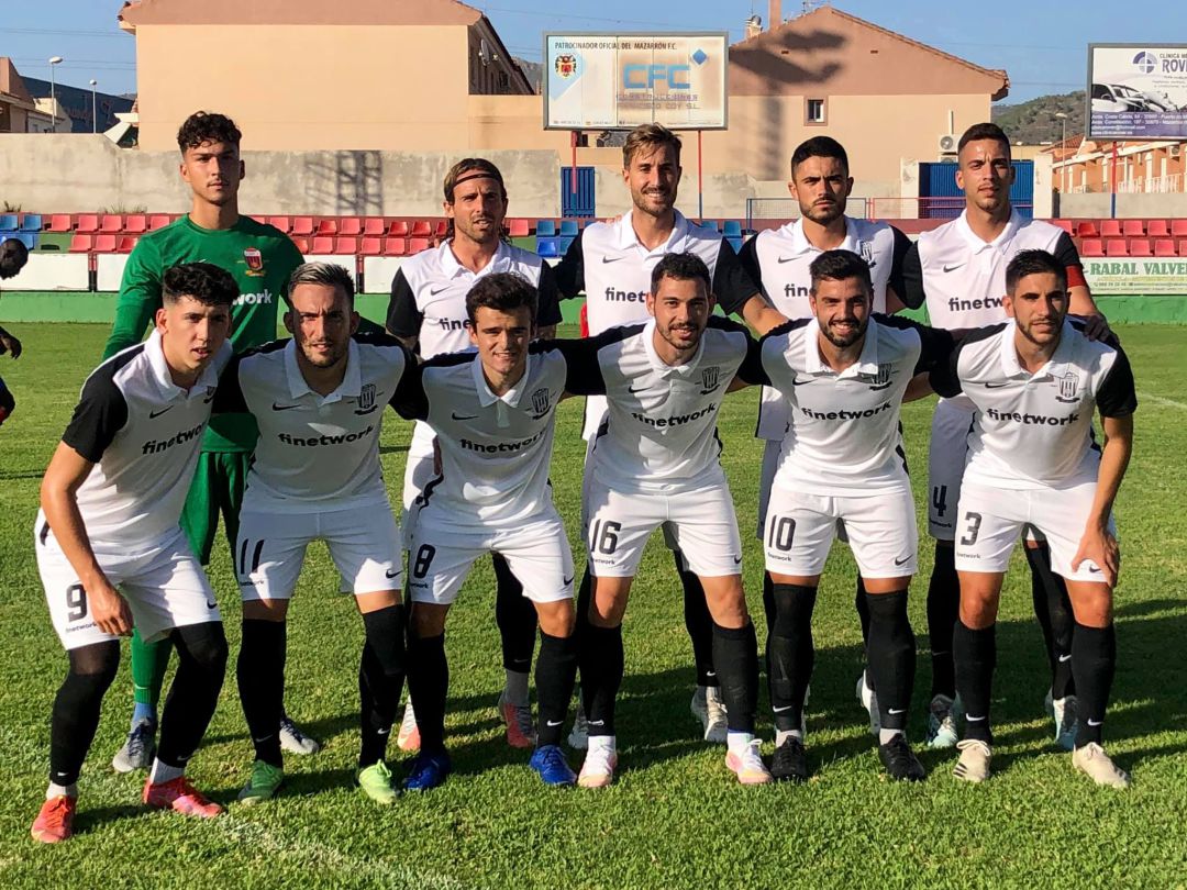 Alineación inicial del Eldense en el primer partido de pretemporada Alineación inicial del Eldense en el primer partido de pretemporada