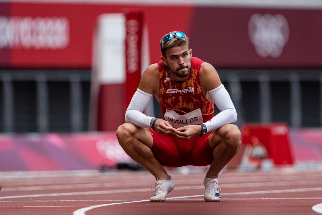 Óscar Husillos después de no lograr el pase a la final de 400m en Tokio Óscar Husillos después de no lograr el pase a la final de 400m en Tokio