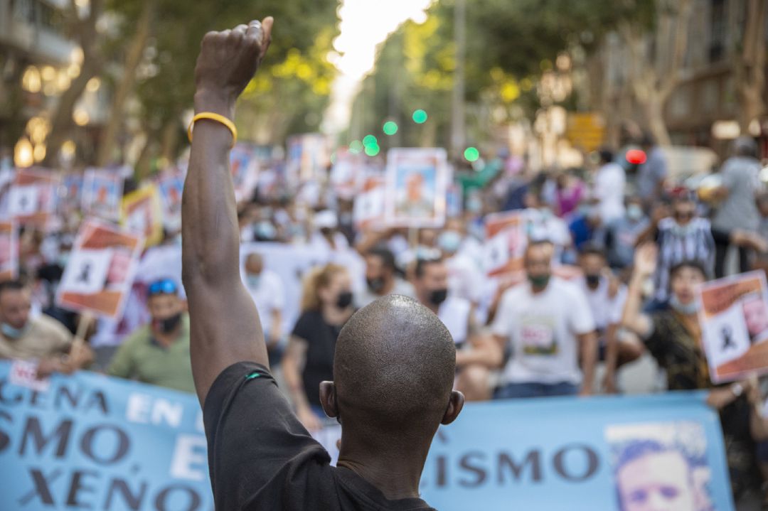 Foto de archivo de una manifestación contra el racismo y la xenofobia Foto de archivo de una manifestación contra el racismo y la xenofobia