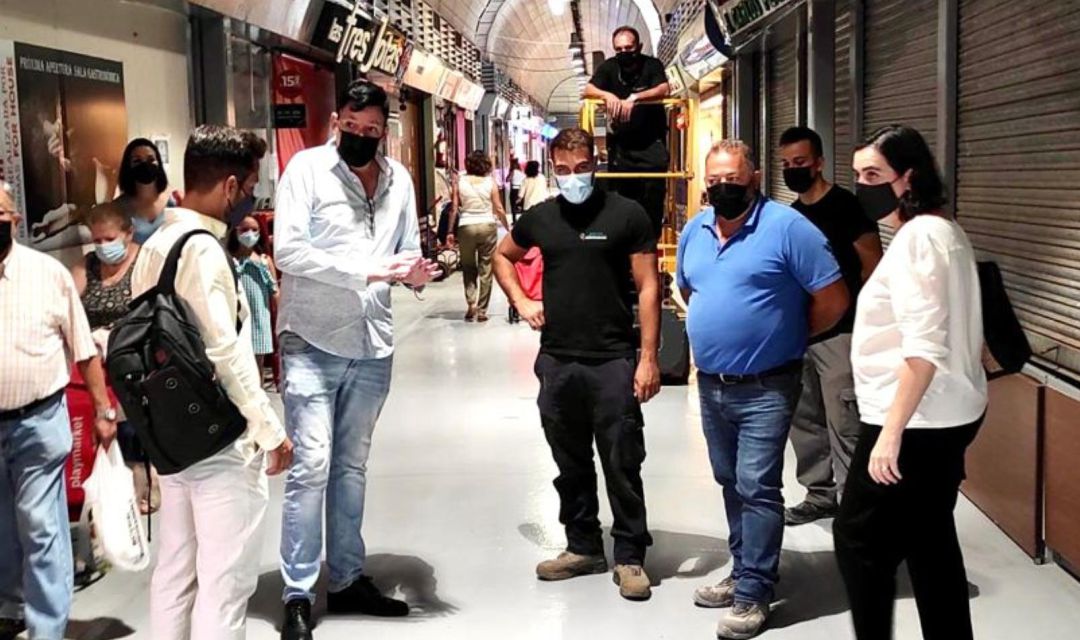 Visita reciente de la concejala María Orozco al mercado de San Francisco. Visita reciente de la concejala María Orozco al mercado de San Francisco.