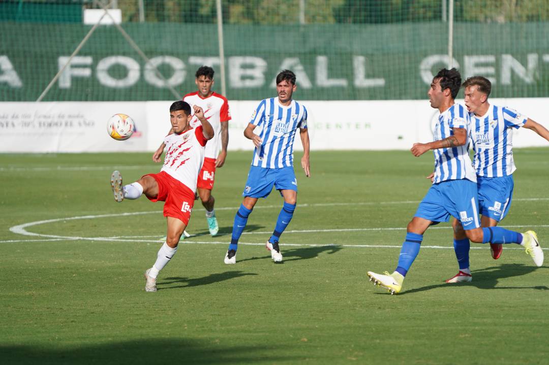 Robertone en acción. Robertone en acción.