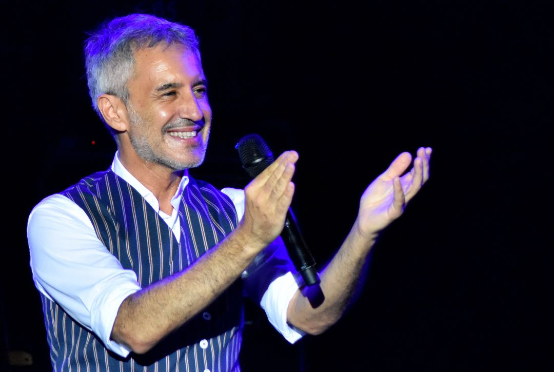 Suspenden la actuación de Sergio Dalma en Murcia por "incitar" a los asistentes a saltarse el protocolo COVID. Suspenden la actuación de Sergio Dalma en Murcia por "incitar" a los asistentes a saltarse el protocolo COVID.
