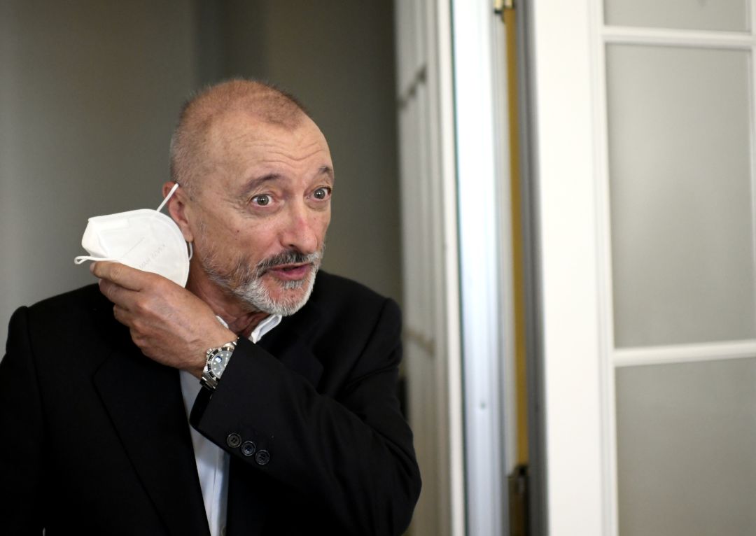 El escritor Arturo Pérez-Reverte, durante la presentación de su última novela, en octubre de 2020. El escritor Arturo Pérez-Reverte, durante la presentación de su última novela, en octubre de 2020.