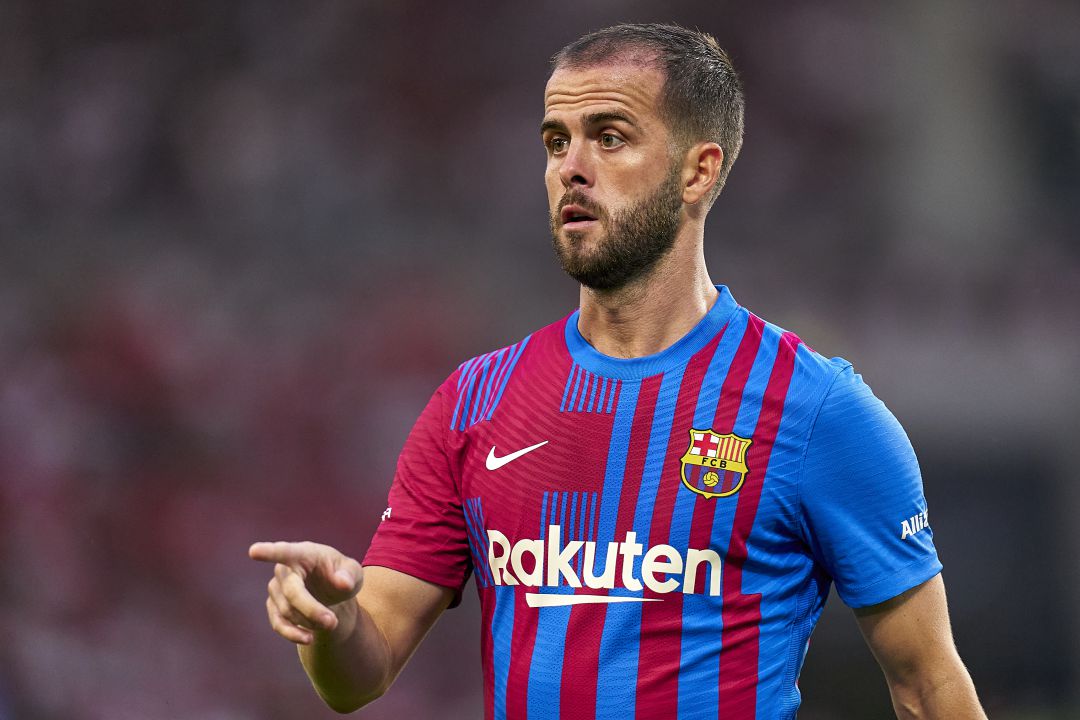 Pjanic durante un partido amistoso con el Barça Pjanic durante un partido amistoso con el Barça