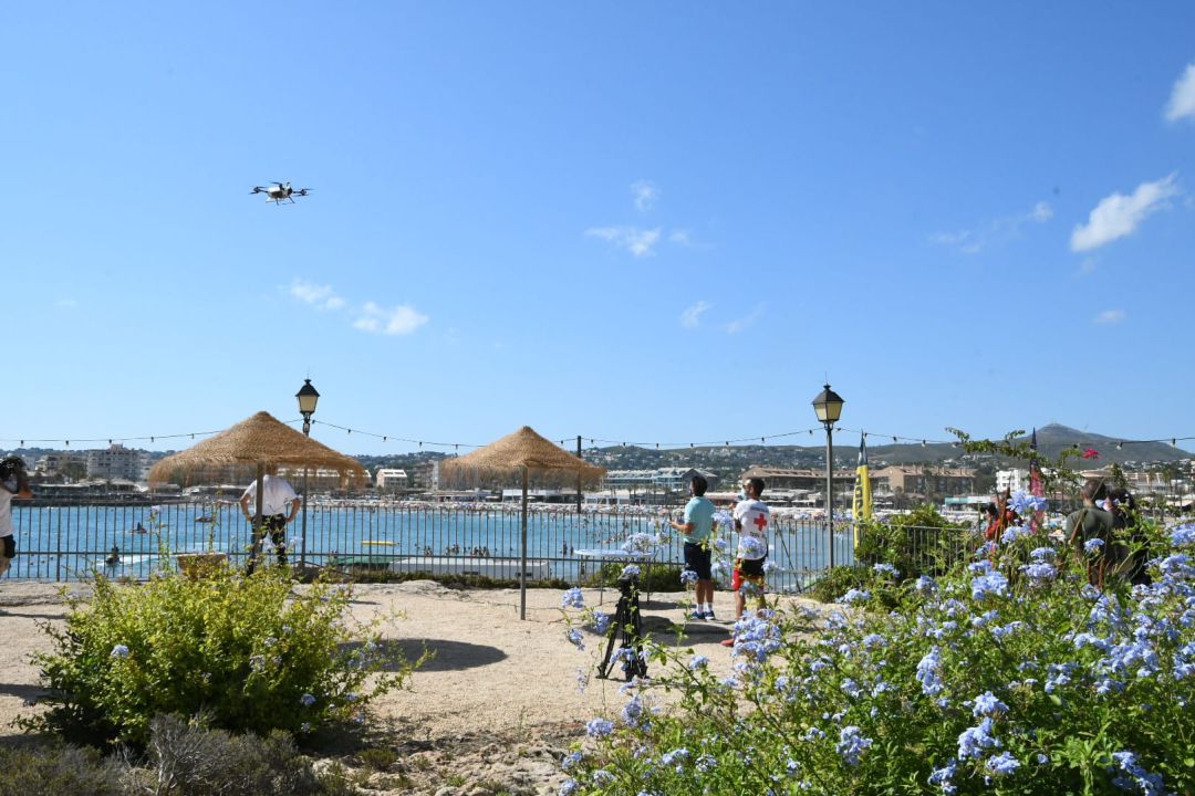 Drones para evitar ahogamientos en las playas de Dénia y Xàbia Drones para evitar ahogamientos en las playas de Dénia y Xàbia