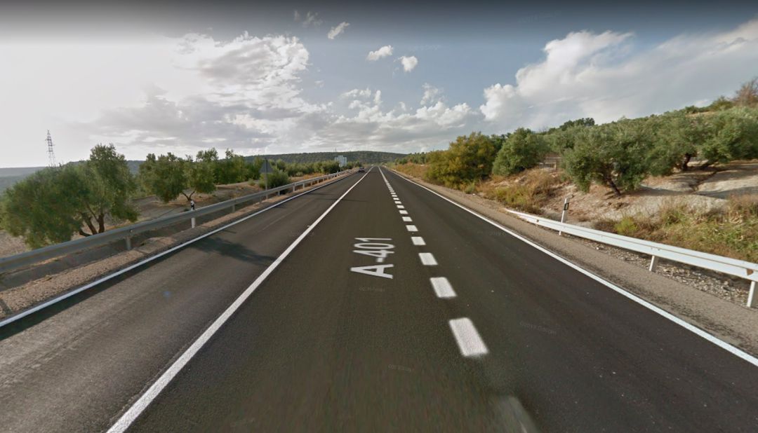 Nnacional A-401, sentido Jódar, dentro del término municipal de Úbeda, donde se ha producido el atropello Nnacional A-401, sentido Jódar, dentro del término municipal de Úbeda, donde se ha producido el atropello