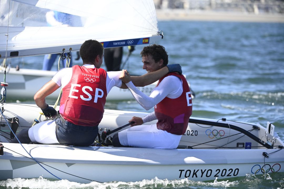 Jordi Xammar y Nico Rodríguez celebran su bronce olímpico Jordi Xammar y Nico Rodríguez celebran su bronce olímpico