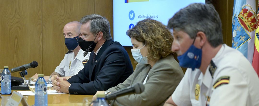 El jefe superior de Policía de Galicia, José Luis Balseiro; el delegado del Gobierno en Galicia, José Miñones; la subdelegada del Gobierno en A Coruña, María Rivas; el comisario jefe de la brigada provincial de la policía judicial de la Jefatura Superior de Galicia, Pedro Agudo, ofrecen una rueda de prensa en la Delegación del Gobierno en Galicia El jefe superior de Policía de Galicia, José Luis Balseiro; el delegado del Gobierno en Galicia, José Miñones; la subdelegada del Gobierno en A Coruña, María Rivas; el comisario jefe de la brigada provincial de la policía judicial de la Jefatura Superior de Galicia, Pedro Agudo, ofrecen una rueda de prensa en la Delegación del Gobierno en Galicia