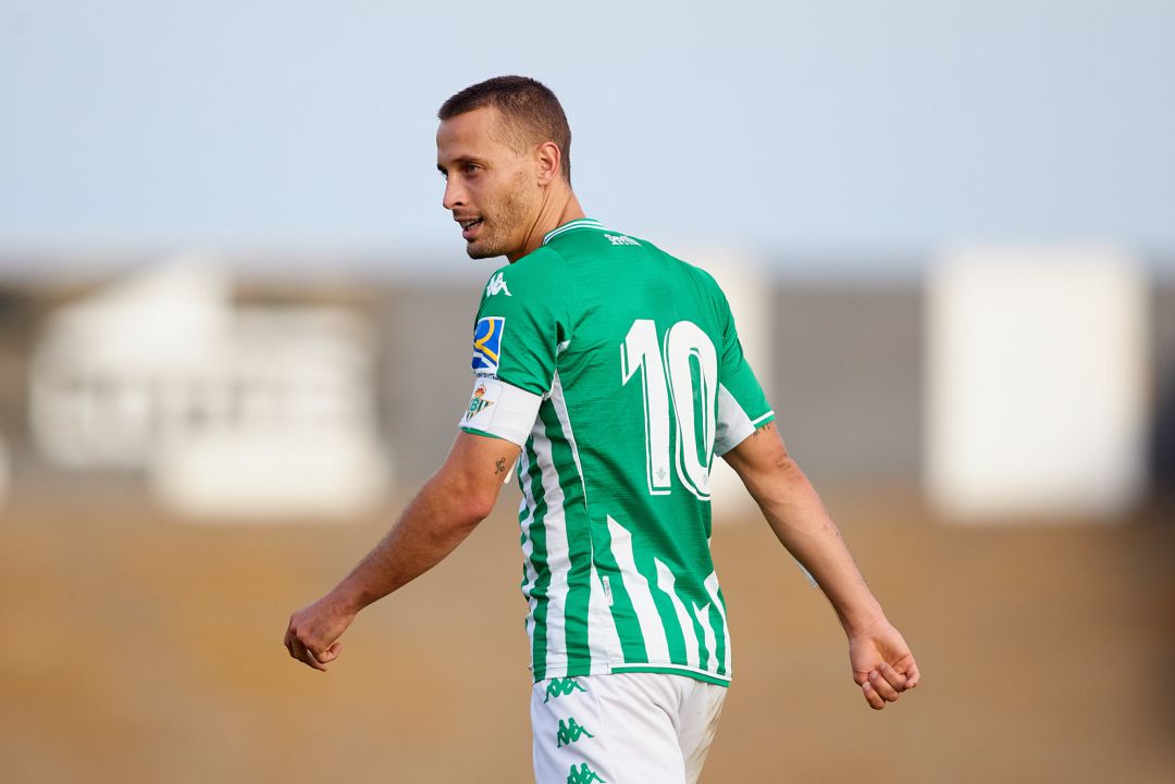 Sergio Canales, centrocampista del Betis, en uno de los amistosos de pretemporada. Sergio Canales, centrocampista del Betis, en uno de los amistosos de pretemporada.