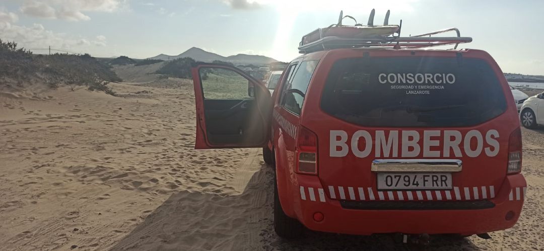 Los hechos ocurrieron este martes en los aparcamientos de Caleta de Famara. Los hechos ocurrieron este martes en los aparcamientos de Caleta de Famara.