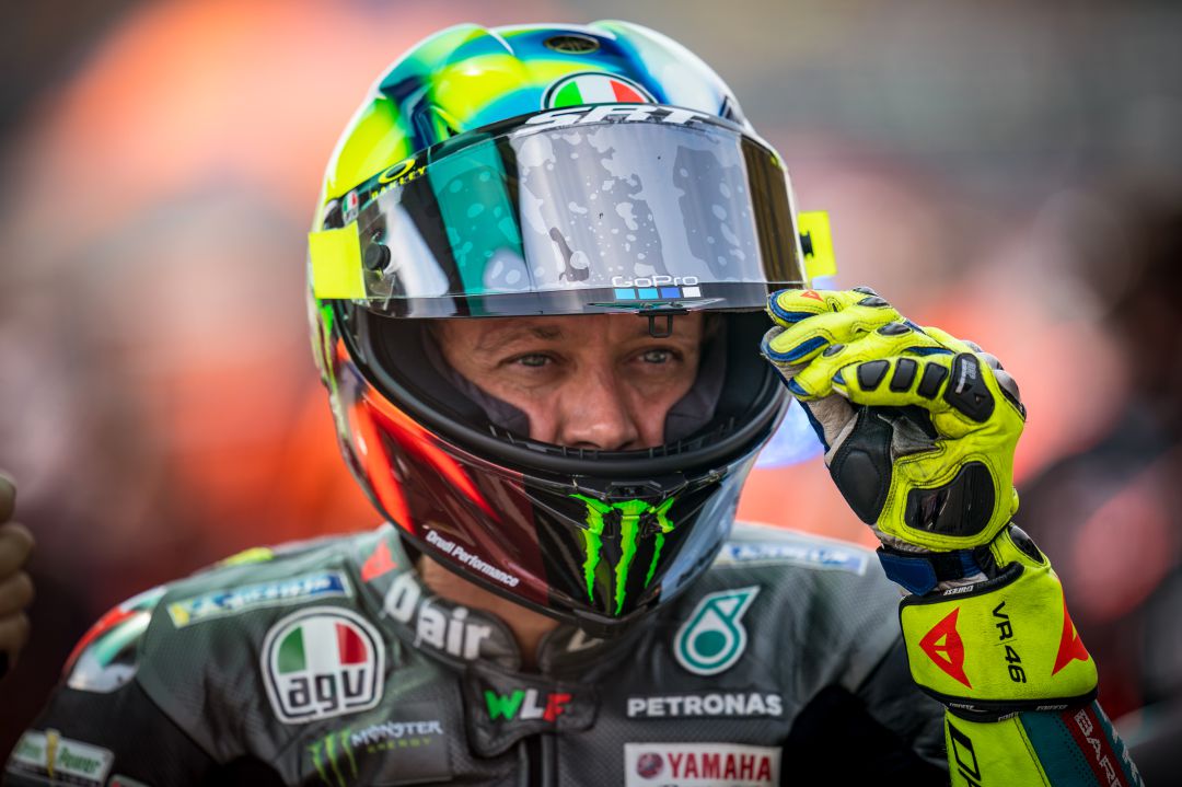 Valentino Rossi anuncia su retirada Valentino Rossi anuncia su retirada