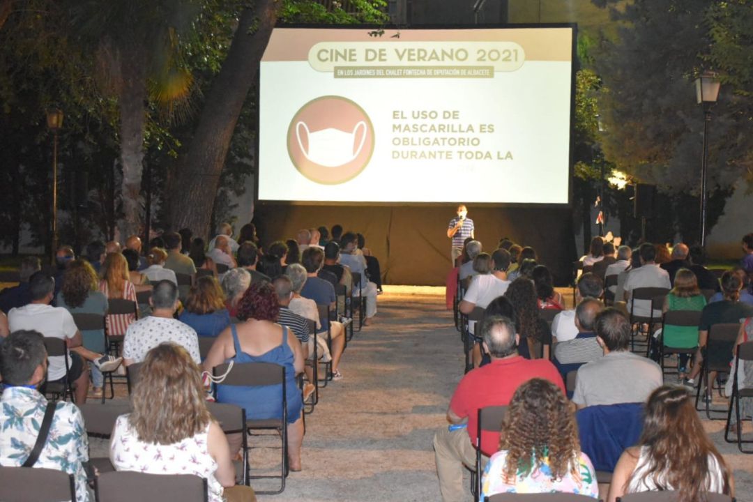 Vuelve el Cine de Verano a los Jardines Fontecha de la Diputación con la colaboración de Abycine Vuelve el Cine de Verano a los Jardines Fontecha de la Diputación con la colaboración de Abycine