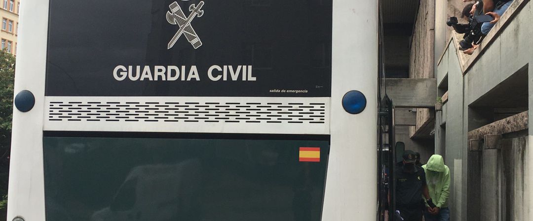 Llegado a los juzgados de A Coruña de los detenidos por el crimen de Samuel Llegado a los juzgados de A Coruña de los detenidos por el crimen de Samuel
