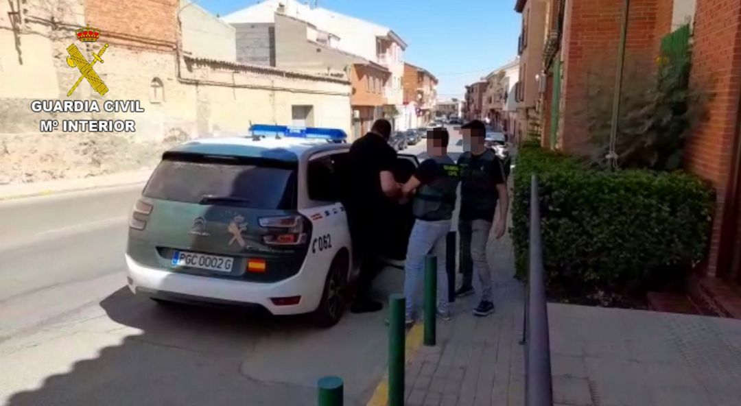 Detención del presunto autor de los robos Detención del presunto autor de los robos