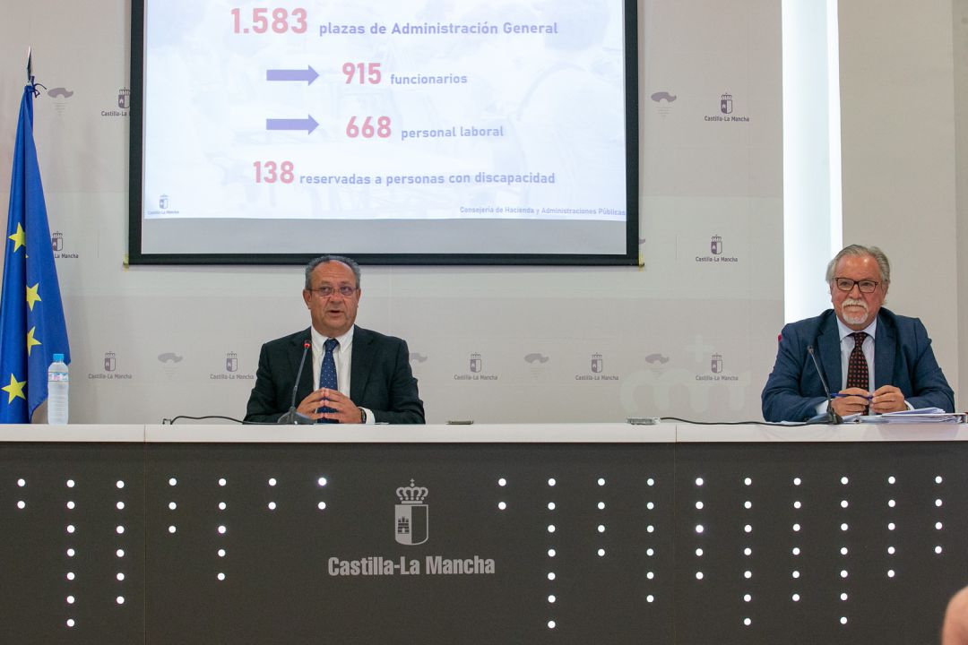 De los 58.120 aspirantes, el 70% son mujeres y un 91,4% son residentes de Castilla-La Mancha De los 58.120 aspirantes, el 70% son mujeres y un 91,4% son residentes de Castilla-La Mancha