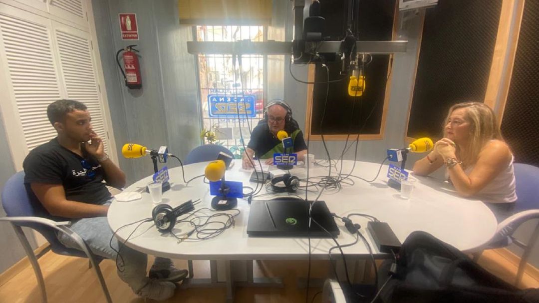 Momento de la entrevista, Mohamed Shalem a la izquierda, María Montávez a la derecha Momento de la entrevista, Mohamed Shalem a la izquierda, María Montávez a la derecha
