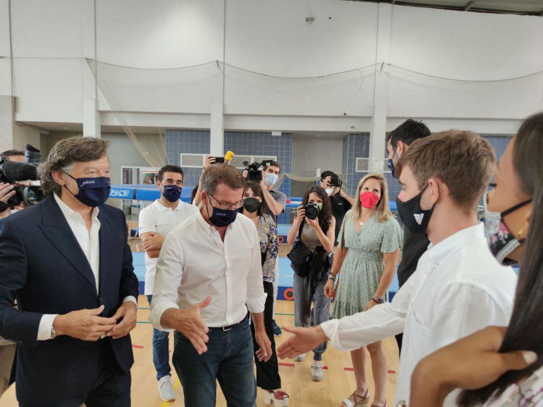 Feijóo se reunió con los competidores olímpicos en el Centro de Tecnificación Deportiva de Pontevedra Feijóo se reunió con los competidores olímpicos en el Centro de Tecnificación Deportiva de Pontevedra