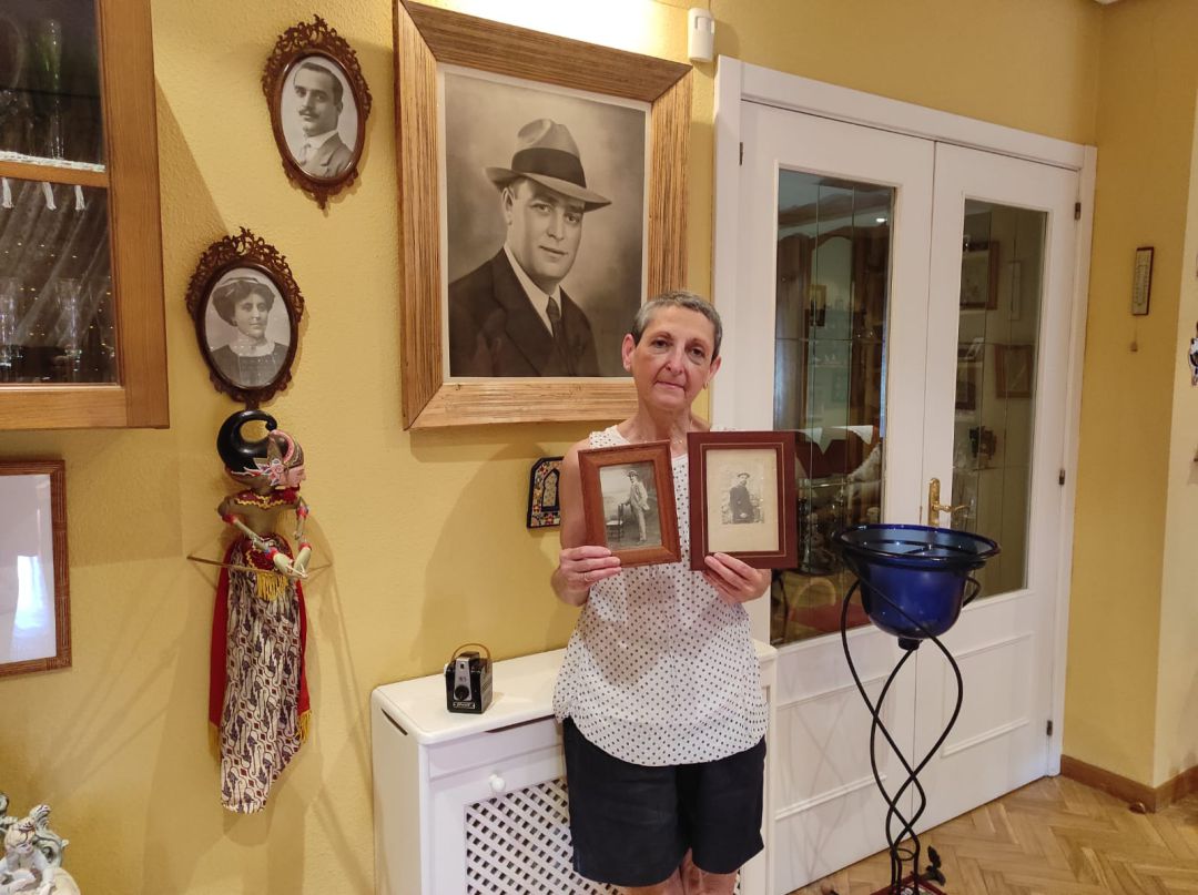El estudio del fotógrafo José Bueno permaneció en el 123 de la calle Bravo Murillo cuarenta años. Su nieta Marisa Tierno relata a Radio Madrid la historia del laboratorio fotográfico de su abuelo. El estudio del fotógrafo José Bueno permaneció en el 123 de la calle Bravo Murillo cuarenta años. Su nieta Marisa Tierno relata a Radio Madrid la historia del laboratorio fotográfico de su abuelo.