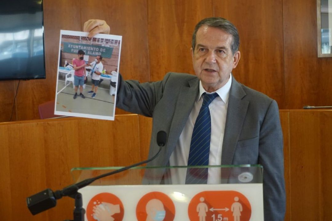 Abel Caballero en rueda de prensa Abel Caballero en rueda de prensa