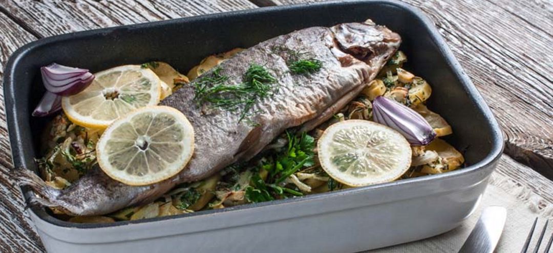 Imagen de una trucha al horno Imagen de una trucha al horno