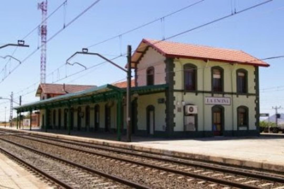 Estación de La Encina Estación de La Encina