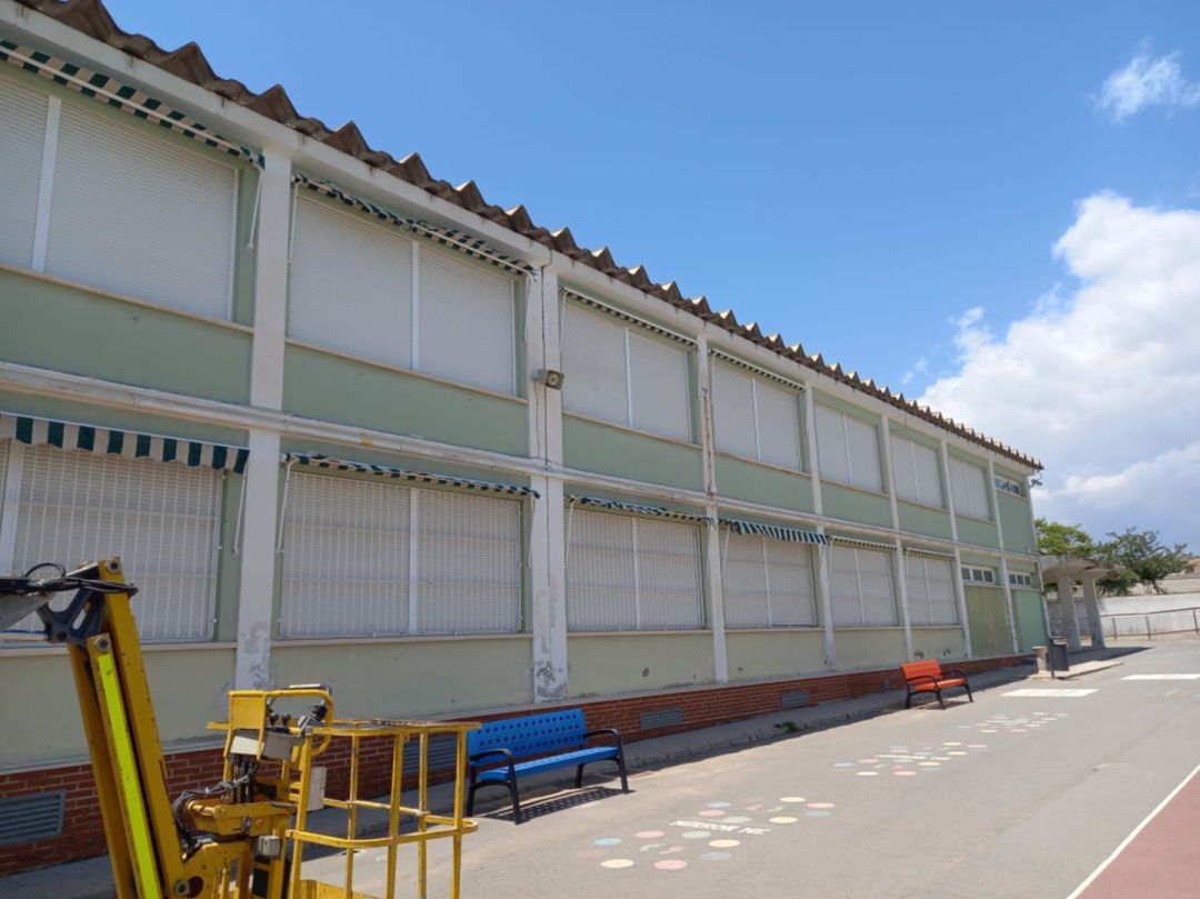 Fachada del CEIP Azorín, Alicante Fachada del CEIP Azorín, Alicante