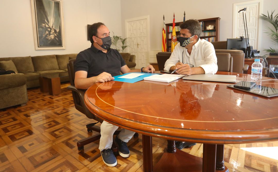 El alcalde de Finestrat Juan Francisco Pérez Llorca y el presidente de la Diputación Carlos Mazón El alcalde de Finestrat Juan Francisco Pérez Llorca y el presidente de la Diputación Carlos Mazón