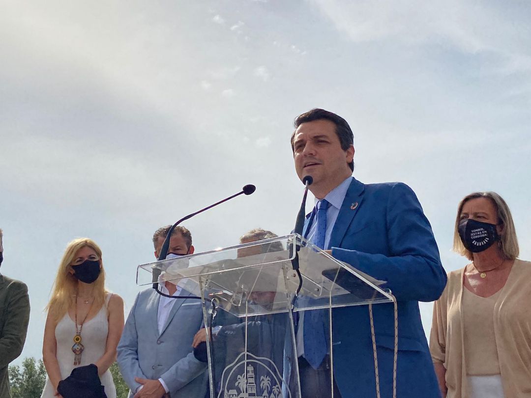 El alcalde de Córdoba, José María Bellido, durante una rueda de prensa El alcalde de Córdoba, José María Bellido, durante una rueda de prensa