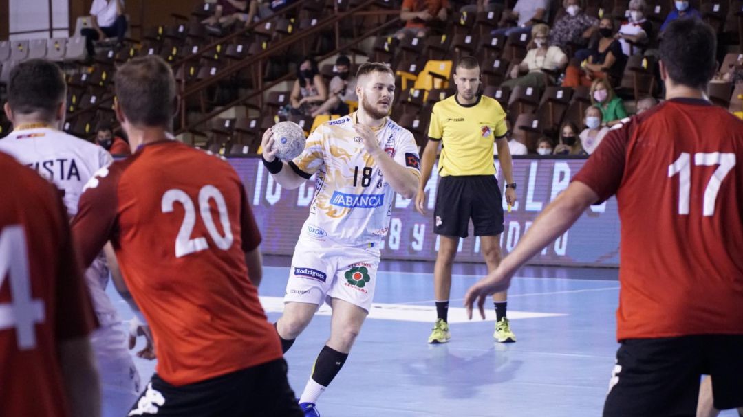 El lituano Virbauskas jugará su primera final oficial con el Ademar El lituano Virbauskas jugará su primera final oficial con el Ademar