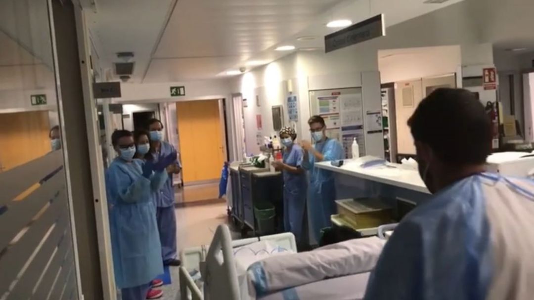 Cada cop hi ha manco persones ingressades amb Covid a l'Hospital Mateu Orfila. Cada cop hi ha manco persones ingressades amb Covid a l'Hospital Mateu Orfila.