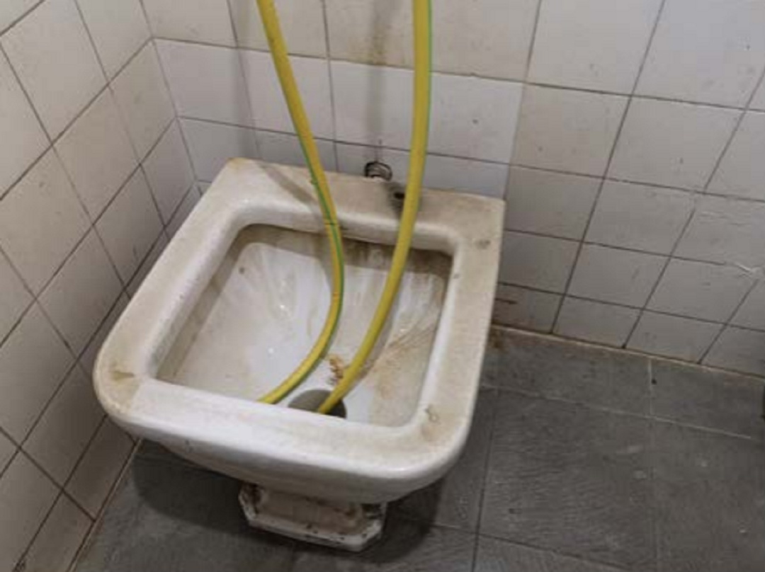 Esta es una de las imágenes que contiene el informe de la Diputación del Común tras revisar el estado de una de las residencias de mayores visitadas Esta es una de las imágenes que contiene el informe de la Diputación del Común tras revisar el estado de una de las residencias de mayores visitadas