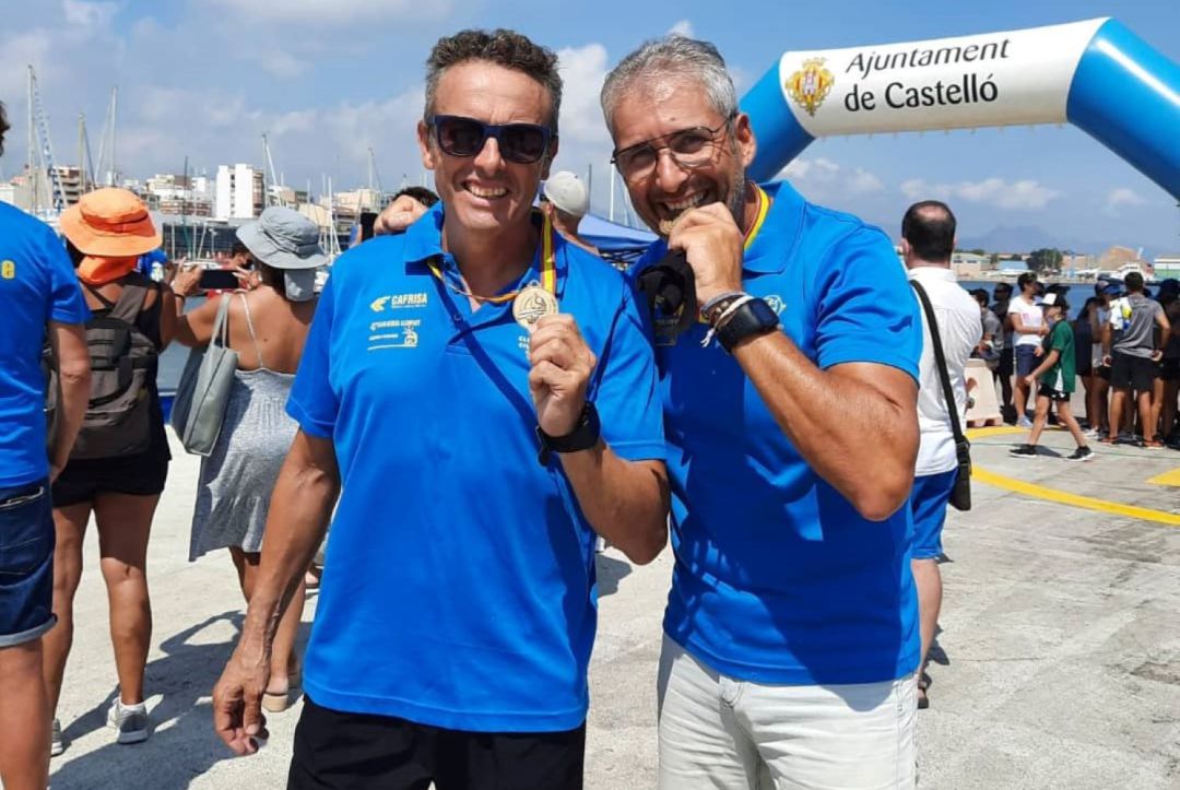 Josep Mª Marquès i Ricard Ruiz van aconseguir imposar-se a la categoria de vetenrans del campionat estatal de càiac de mar celebrat a Castelló. Josep Mª Marquès i Ricard Ruiz van aconseguir imposar-se a la categoria de vetenrans del campionat estatal de càiac de mar celebrat a Castelló.
