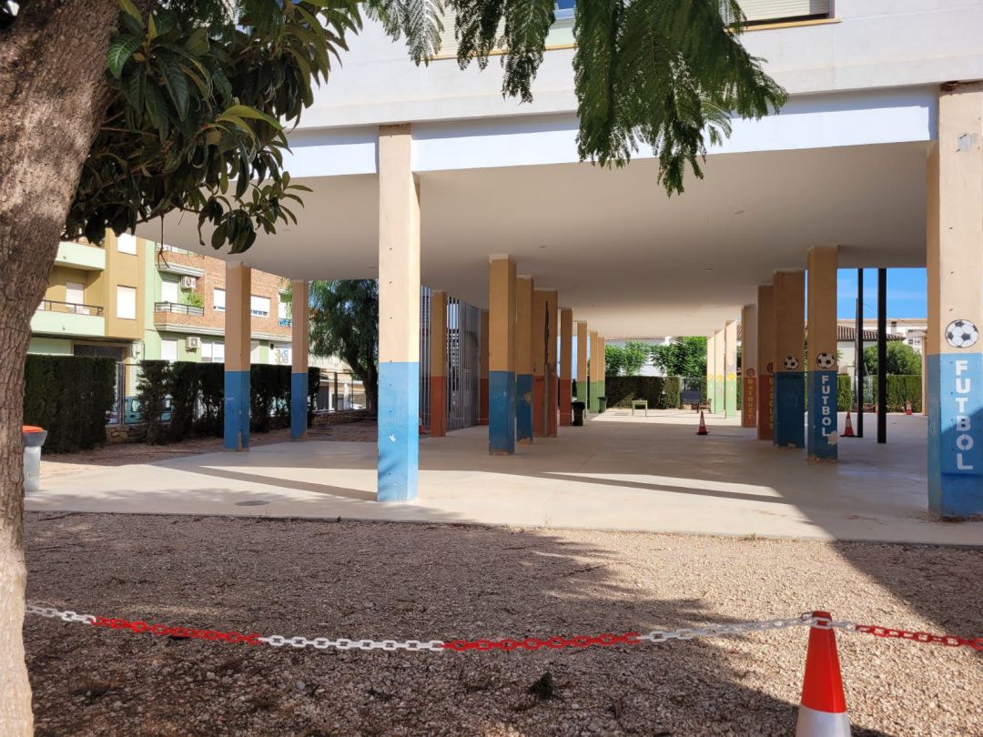 Actuaciones en el colegio antes del inicio del nuevo curso 2021-22. Actuaciones en el colegio antes del inicio del nuevo curso 2021-22.