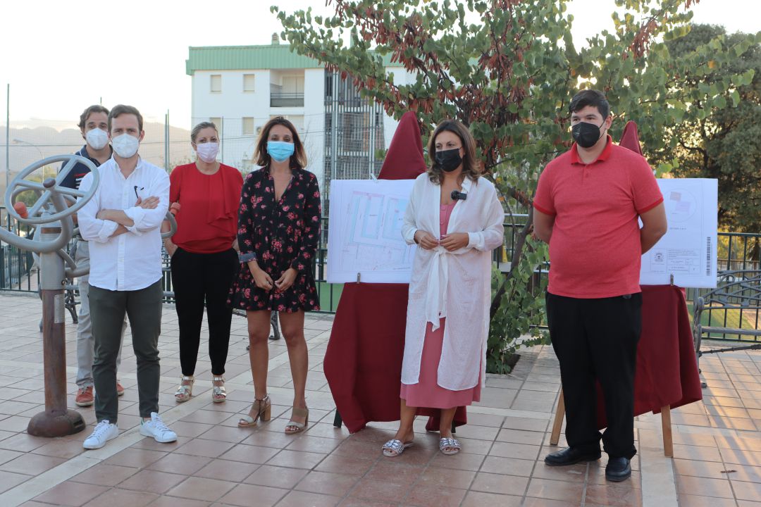 Representantes vecinales y municipales, en la presentación del proyecto Representantes vecinales y municipales, en la presentación del proyecto