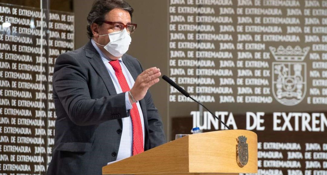 José María Vergeles en rueda de prensa. José María Vergeles en rueda de prensa.