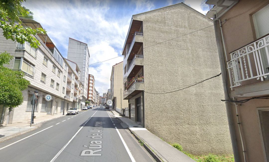 El suceso que se investiga ha ocurrido en la calle Astureses de O Carballiño. El suceso que se investiga ha ocurrido en la calle Astureses de O Carballiño.