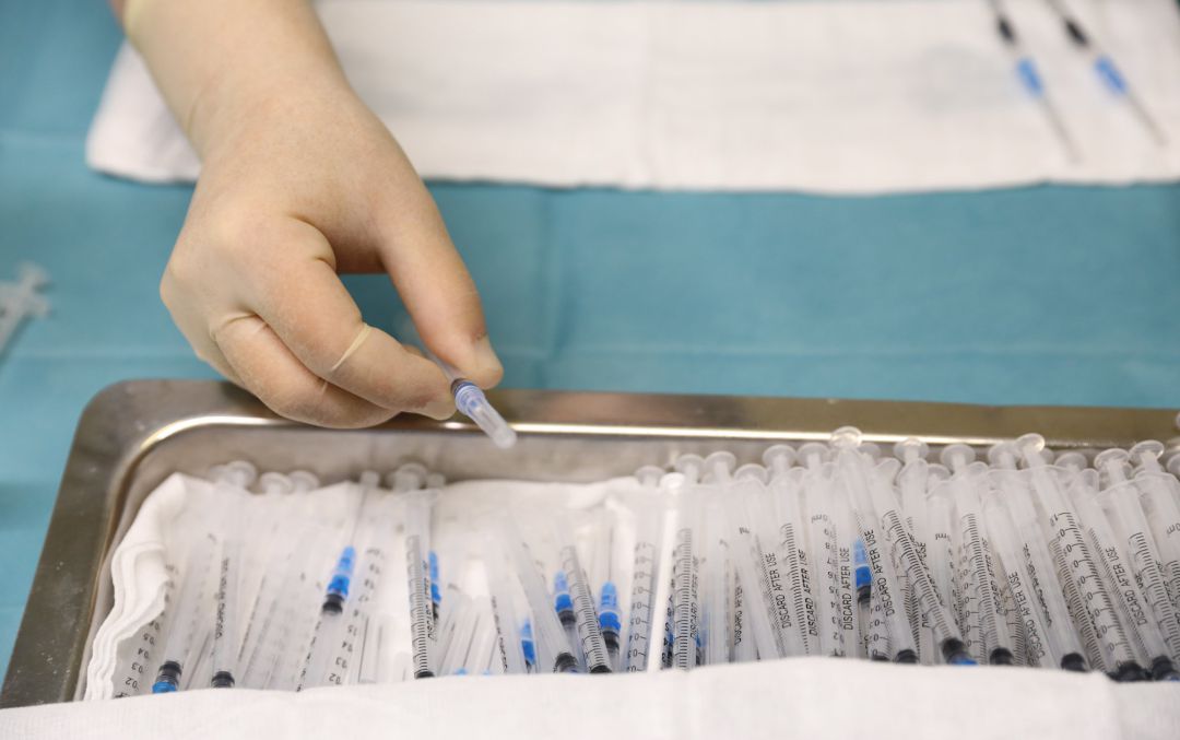 Varias dosis de la vacuna de Pfizer. Varias dosis de la vacuna de Pfizer.