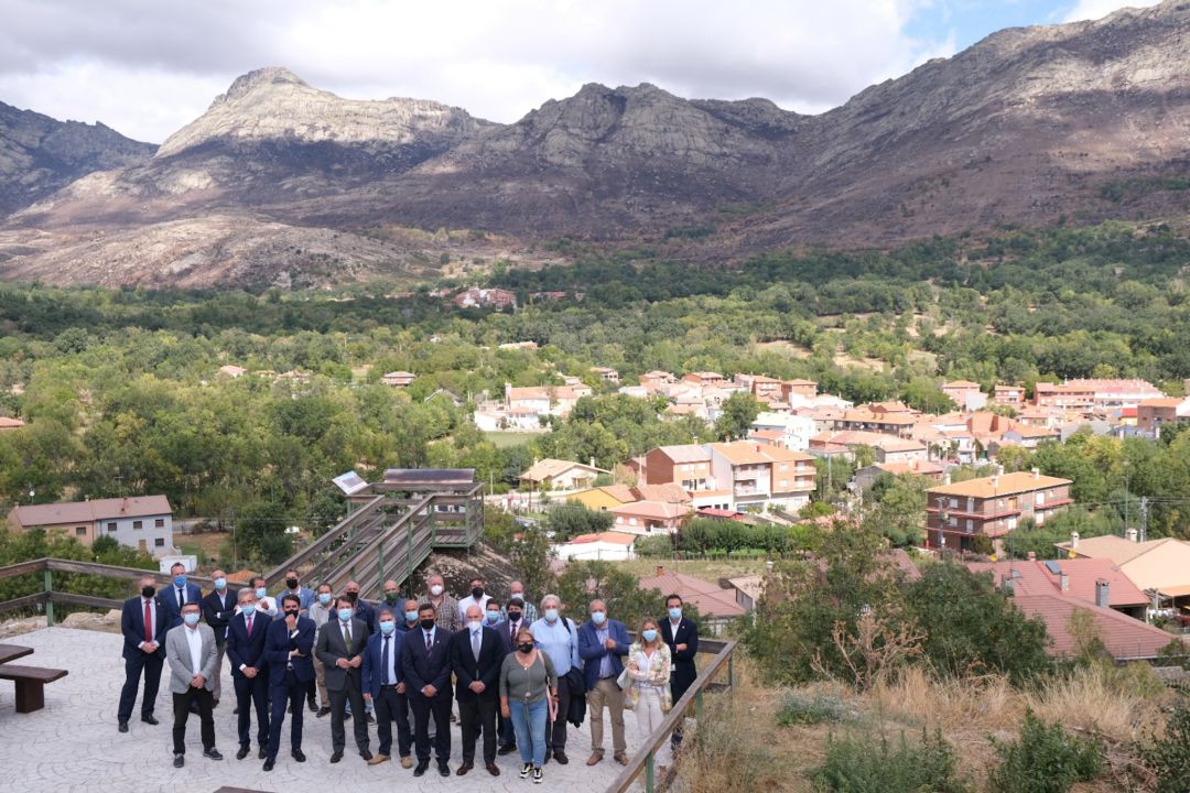 La presentación se ha hecho en Navarredondilla La presentación se ha hecho en Navarredondilla