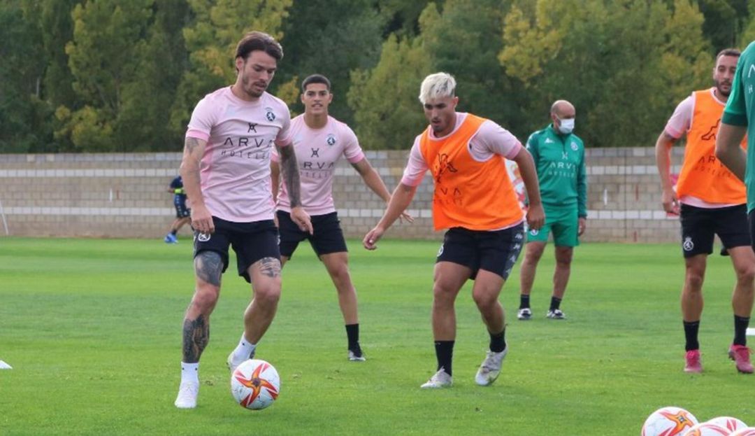 La Cultural ha preparado con intensidad el partido contra el Athletic B La Cultural ha preparado con intensidad el partido contra el Athletic B