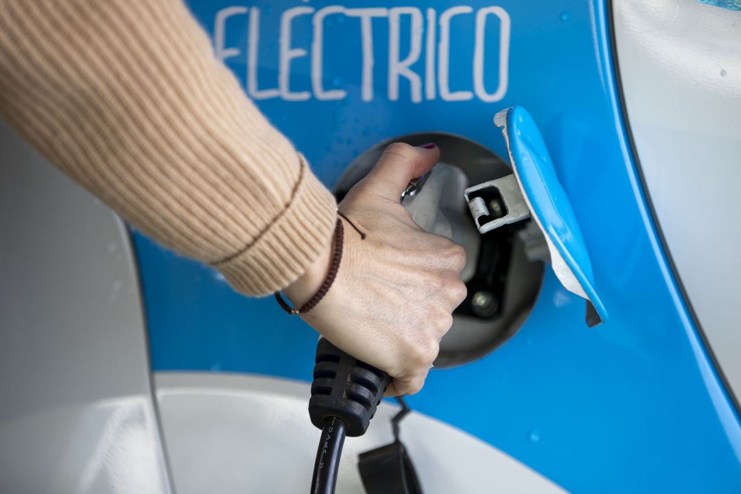 Imagen de un coche eléctrico Imagen de un coche eléctrico