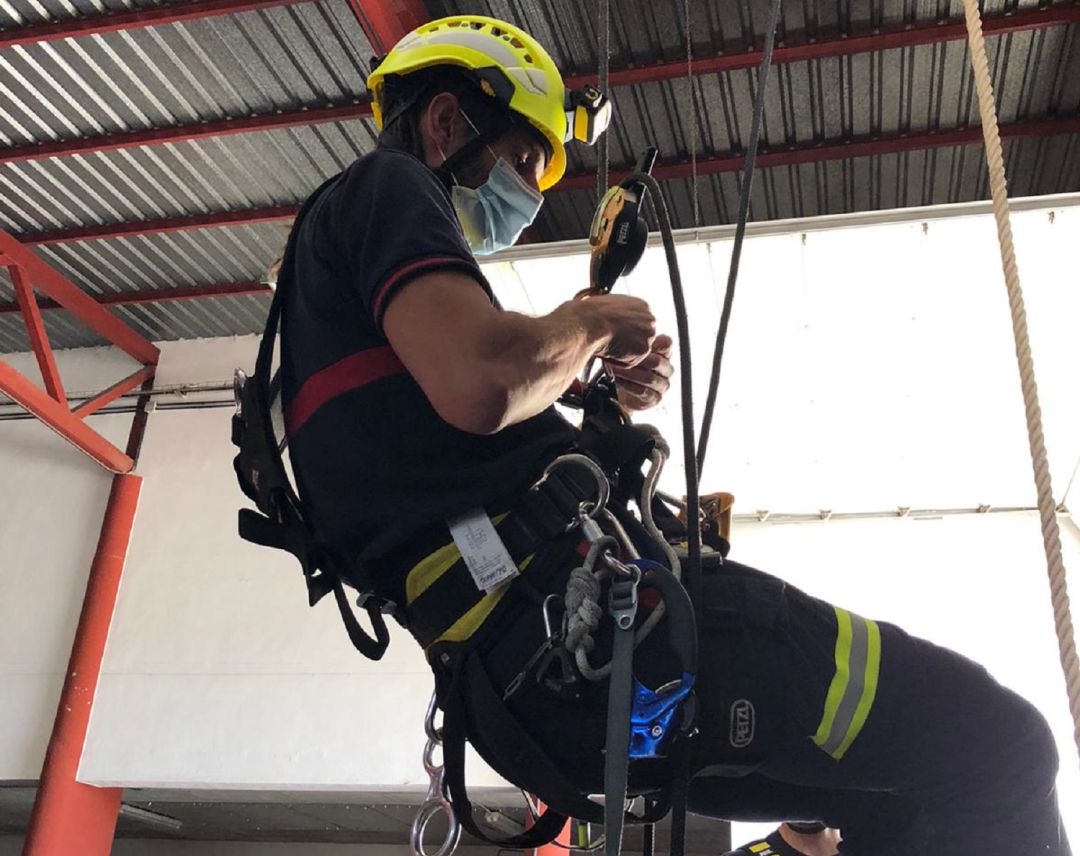 Formación continua de los bomberos de Baza Formación continua de los bomberos de Baza
