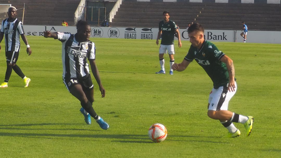 Derrota del CD Castellón contra el Linense Derrota del CD Castellón contra el Linense