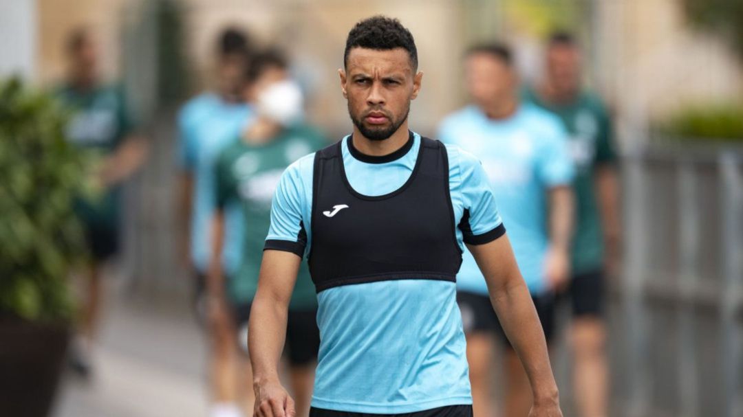 Coquelin tras finalizar un entrenamiento Coquelin tras finalizar un entrenamiento