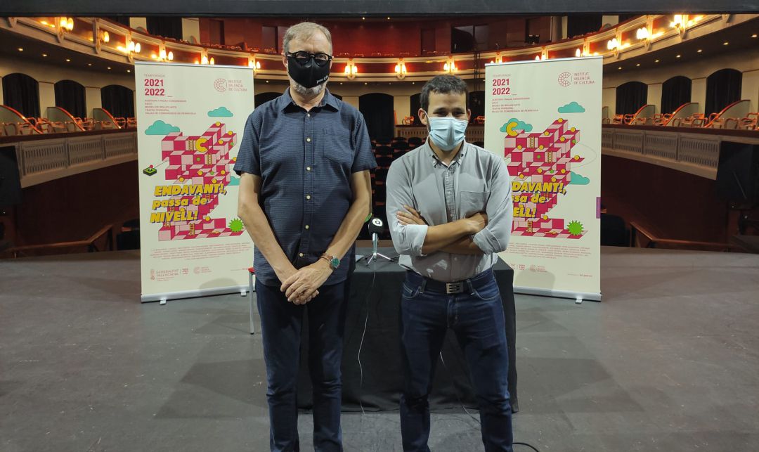 El conseller Vicent Marzà, acompañado por el coordinador del Institut Valencià de Cultura en Castelló, Alfonso Ribes. El conseller Vicent Marzà, acompañado por el coordinador del Institut Valencià de Cultura en Castelló, Alfonso Ribes.