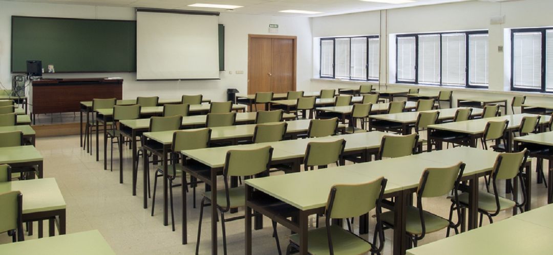 Aula de un colegio vacío. Aula de un colegio vacío.