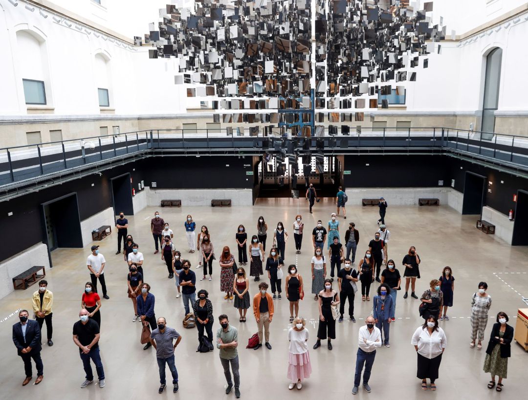 La Escuela de Cine Elías Querejeta ha inaugurado este lunes el curso 2021-22 en un acto en el que han participado su director, Carlos Muguiro, el director del festival de Cine de San Sebastián, José Luis Rebordinos, el director de la Filmoteca Vasca, Joxean Fernández, y la directora de Tabakalera, Edurne Ormazabal, entre otras autoridades, y los alumnos de este curso La Escuela de Cine Elías Querejeta ha inaugurado este lunes el curso 2021-22 en un acto en el que han participado su director, Carlos Muguiro, el director del festival de Cine de San Sebastián, José Luis Rebordinos, el director de la Filmoteca Vasca, Joxean Fernández, y la directora de Tabakalera, Edurne Ormazabal, entre otras autoridades, y los alumnos de este curso