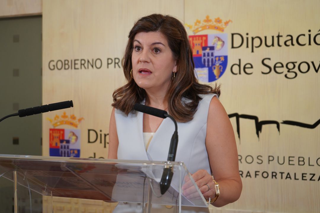 Azucena Suárez, diputada de Asuntos Sociales Azucena Suárez, diputada de Asuntos Sociales