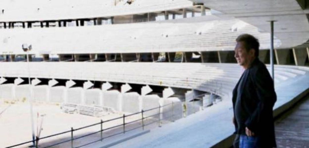 Peter Lim, en el Nuevo Mestalla. Peter Lim, en el Nuevo Mestalla.