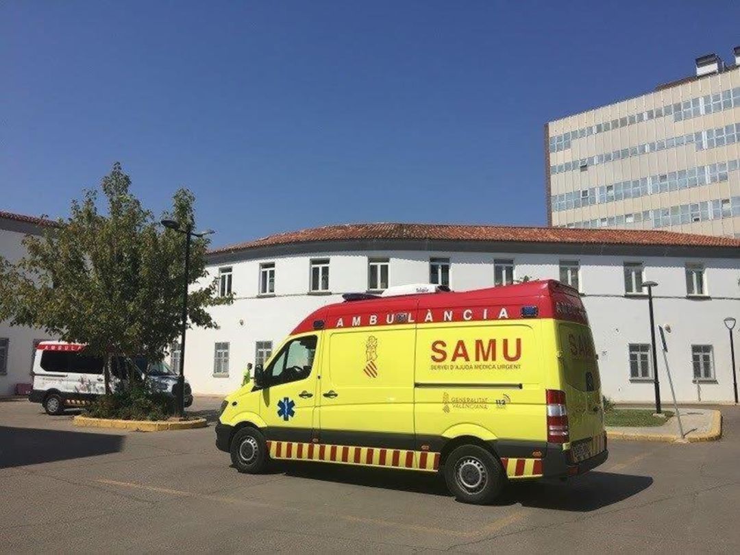 Ambulancia del Servicio de Atención Médica Urgente Ambulancia del Servicio de Atención Médica Urgente