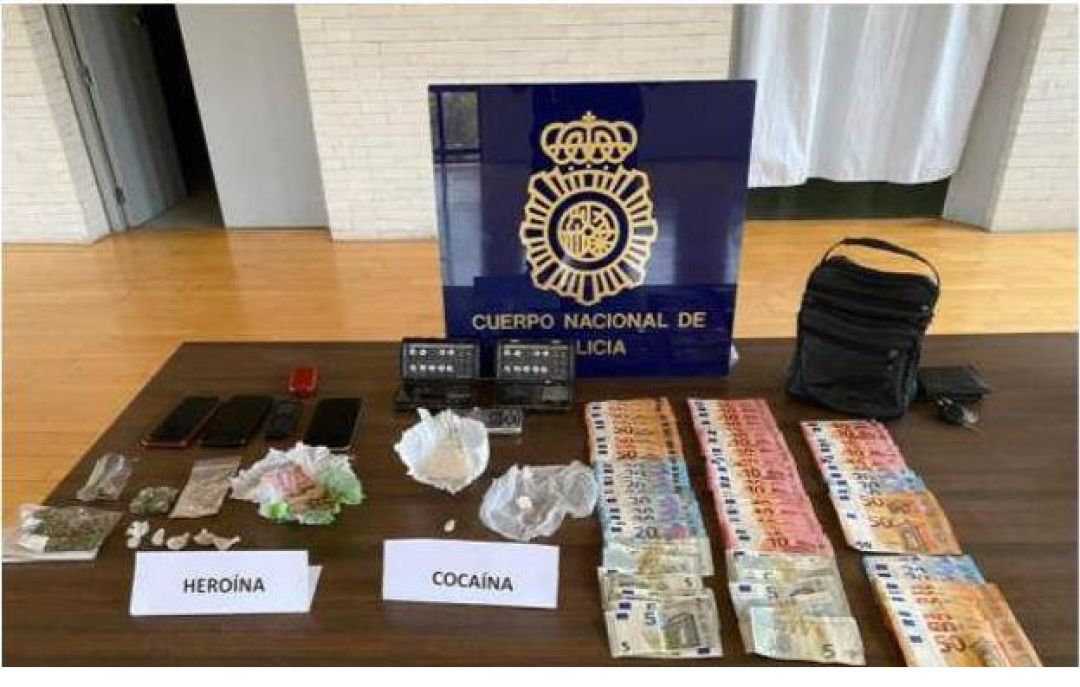 La droga y el dinero incautado La droga y el dinero incautado
